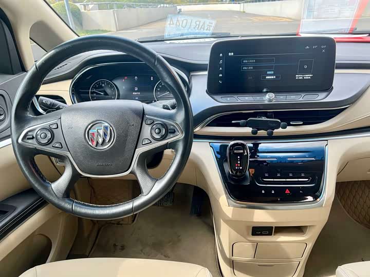 Фото 9 - Buick GL8 ES