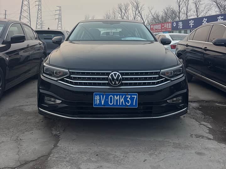 Фото 2 - Volkswagen Magotan