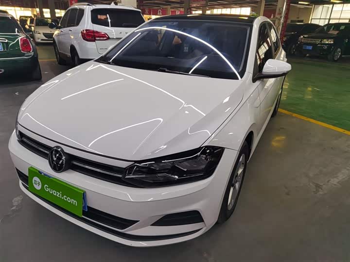 Фото 2 - Volkswagen Polo
