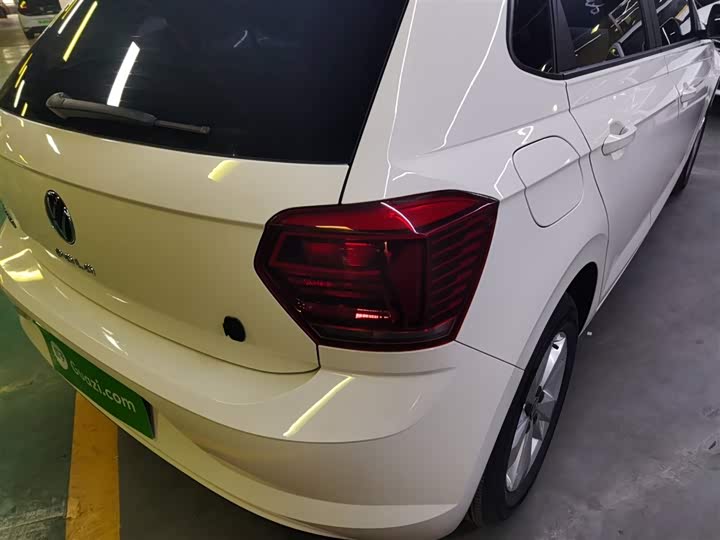 Фото 8 - Volkswagen Polo