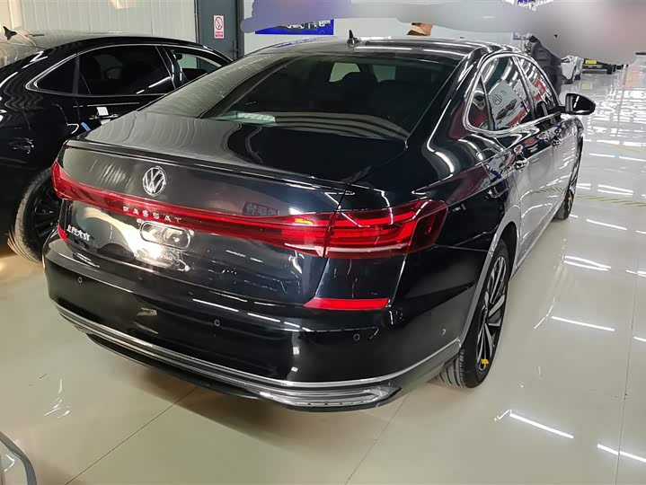 Фото 3 - Volkswagen Passat