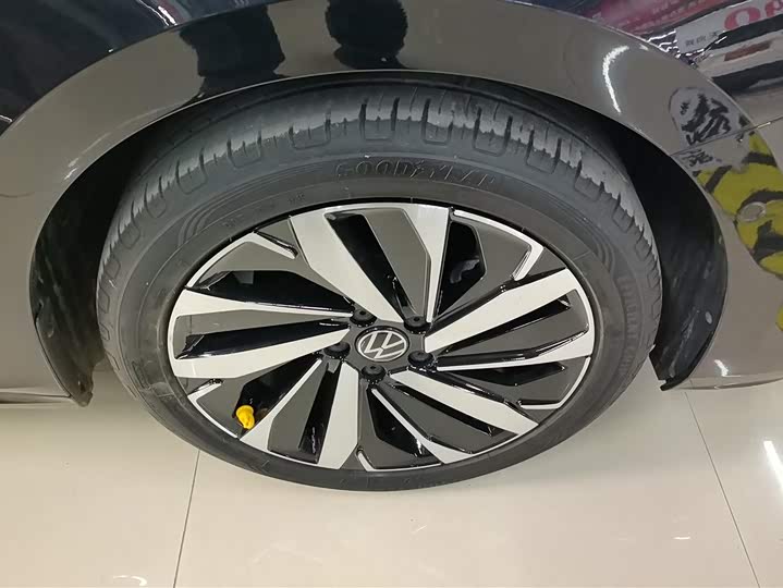 Фото 6 - Volkswagen Passat