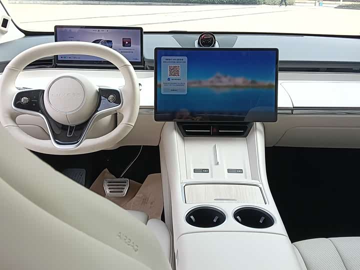 Фото 6 - Luxeed R7