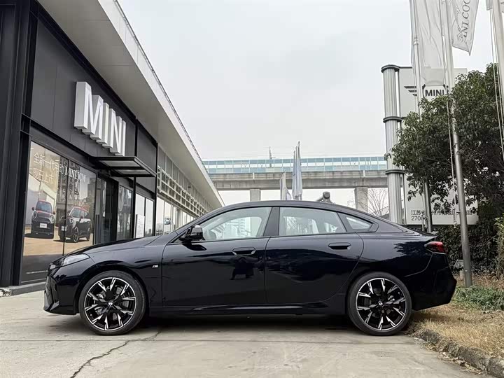 Фото 2 - BMW 2 Series