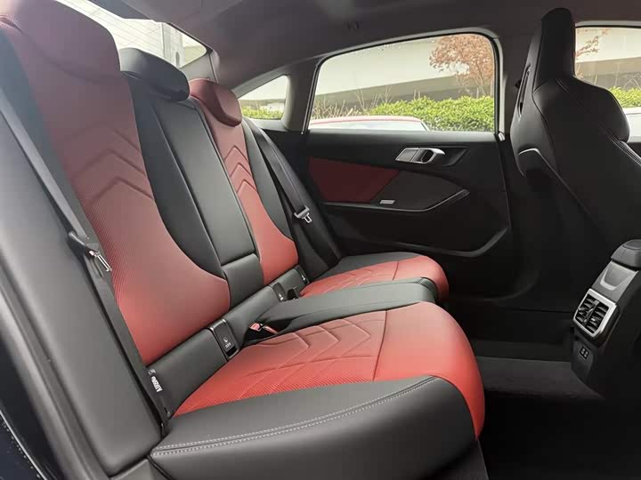 Фото 9 - BMW 2 Series