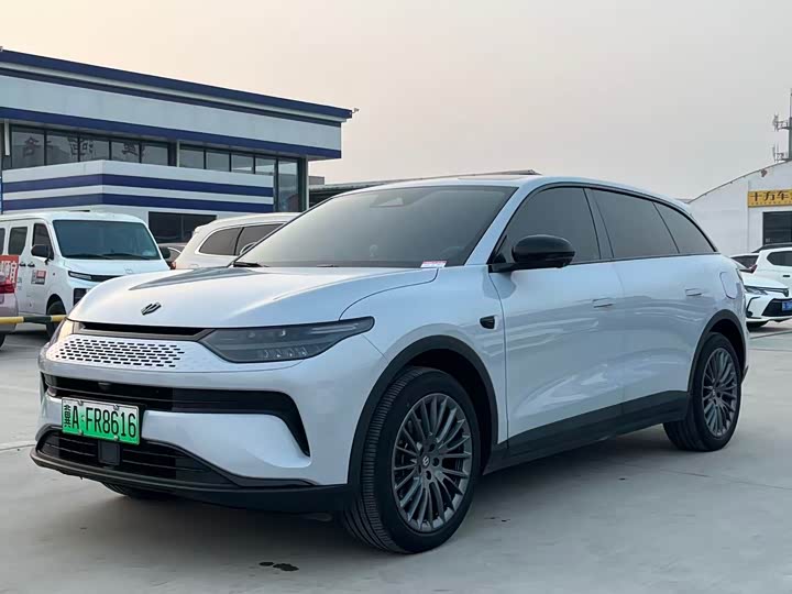 Фото 1 - Leapmotor C11