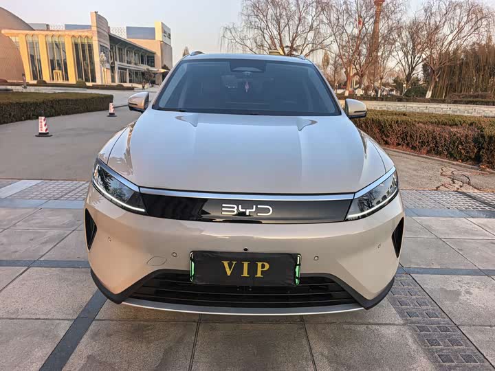 Фото 1 - BYD Sea Lion 05 DM-i Hybrid