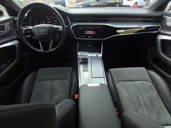 Фото 6 - Audi A6L