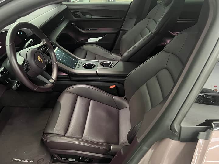 Фото 5 - Porsche Taycan