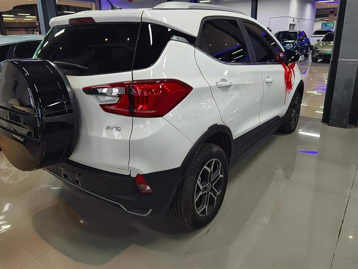 Фото 3 - BYD Yuan Pro