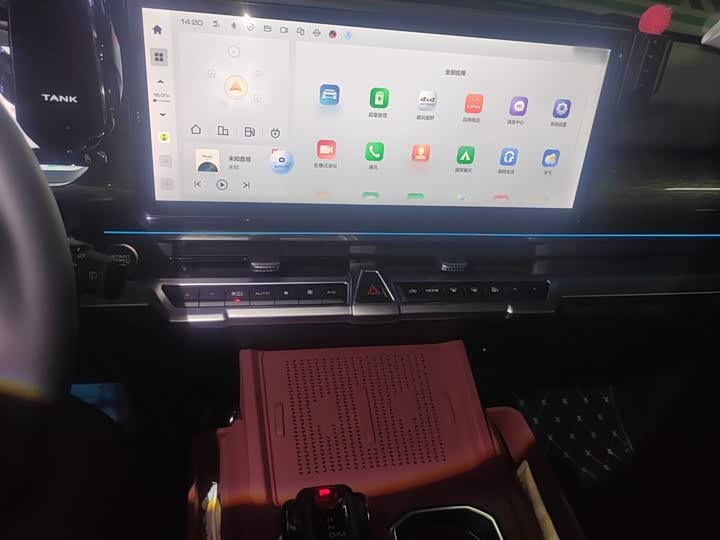 Фото 6 - Tank 400 Hybrid