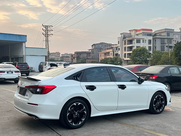 Фото 7 - Honda Civic