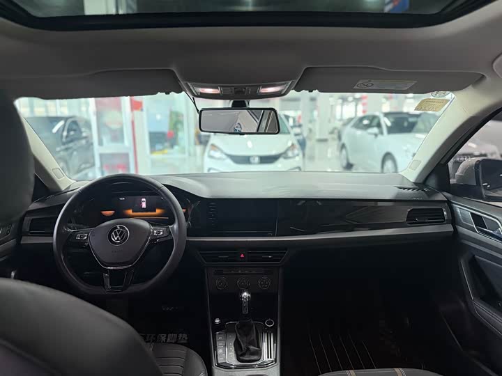 Фото 6 - Volkswagen Lavida