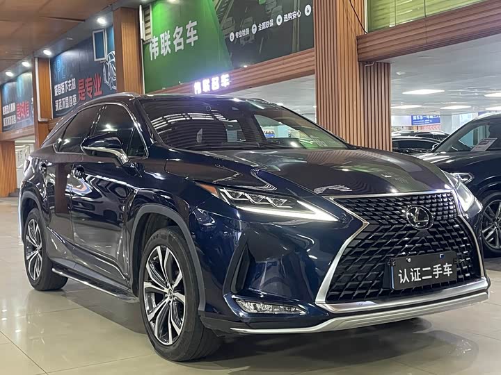 Фото 3 - Lexus RX