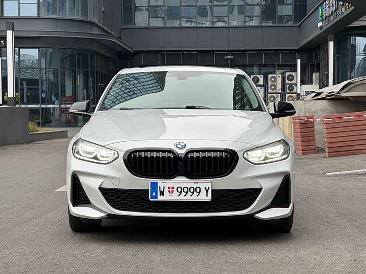 Фото 2 - BMW 1 Series