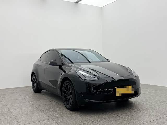 Фото 3 - Tesla Model Y