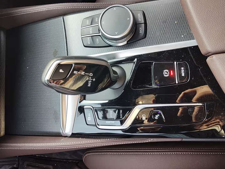 Фото 6 - BMW 5 Series Hybrid