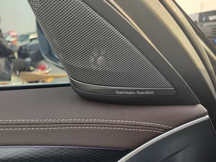 Фото 8 - BMW 5 Series Hybrid