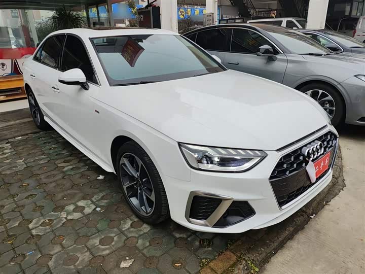 Фото 4 - Audi A4L