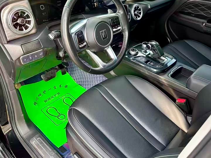 Фото 7 - Tank 300