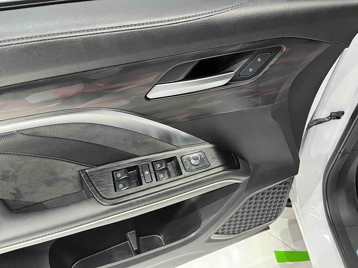 Фото 8 - Haval H6