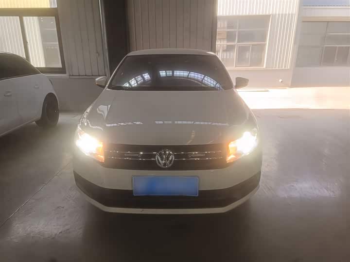 Фото 3 - Volkswagen Santana