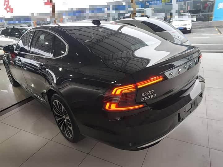 Фото 5 - Volvo S90 Hybrid