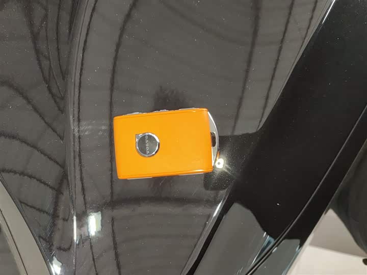 Фото 9 - Volvo S90 Hybrid