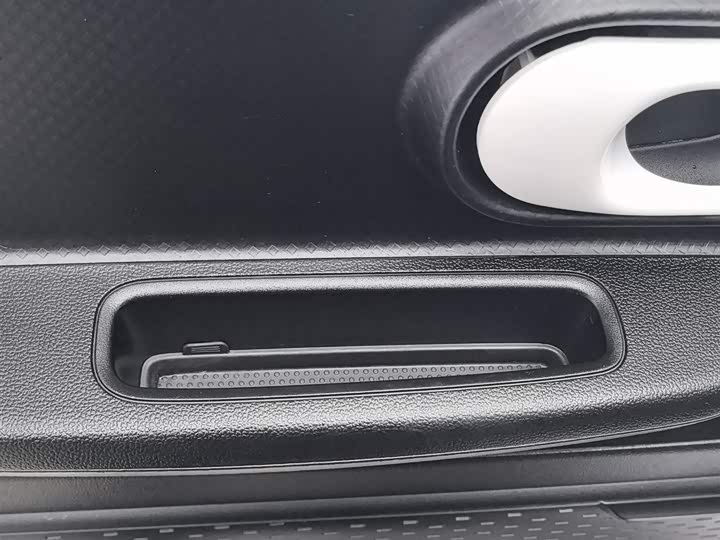 Фото 9 - Roewe Clever