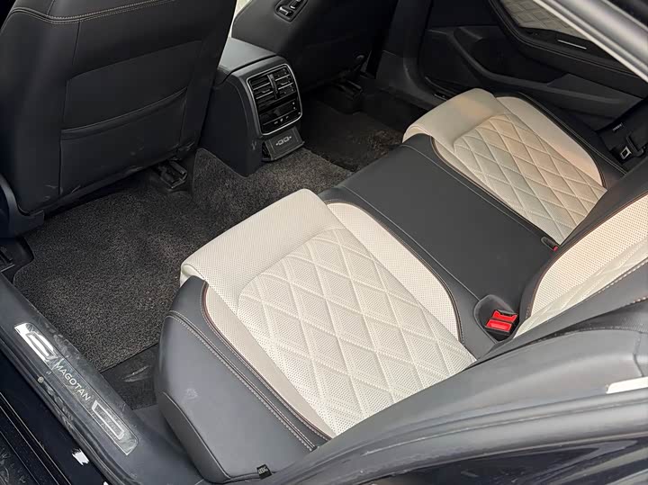 Фото 7 - Volkswagen Magotan