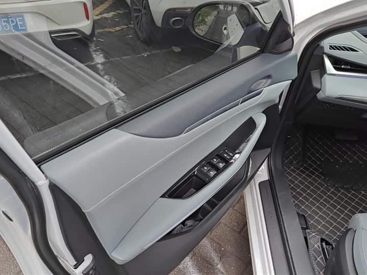 Фото 7 - Changan Raeton Plus