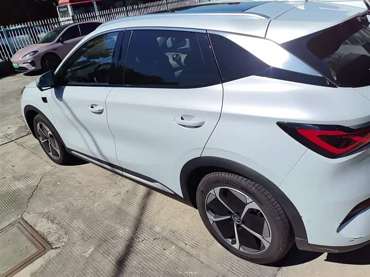 Фото 5 - BYD Yuan Plus