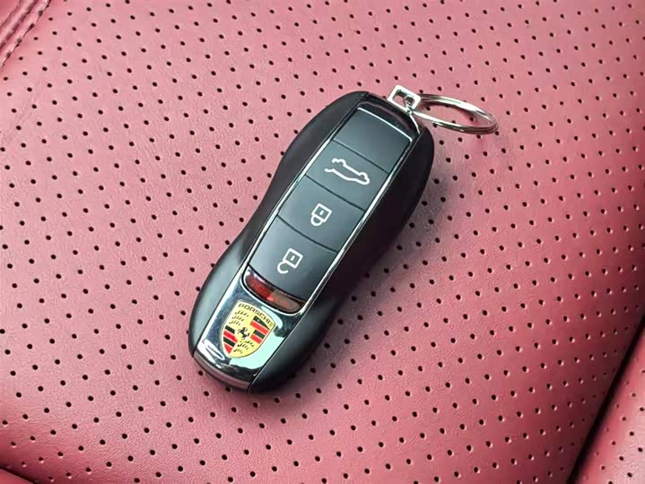 Фото 8 - Porsche Macan