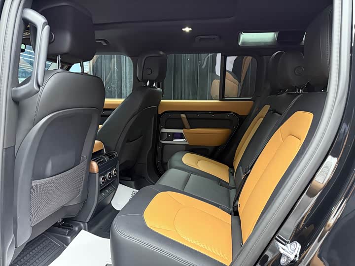 Фото 7 - Land Rover Defender