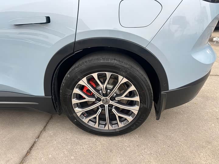 Фото 9 - Nio ES6