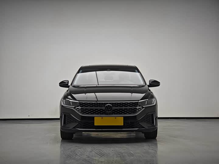 Фото 2 - Volkswagen Lavida