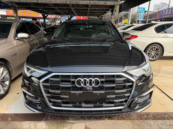 Фото 2 - Audi A6L