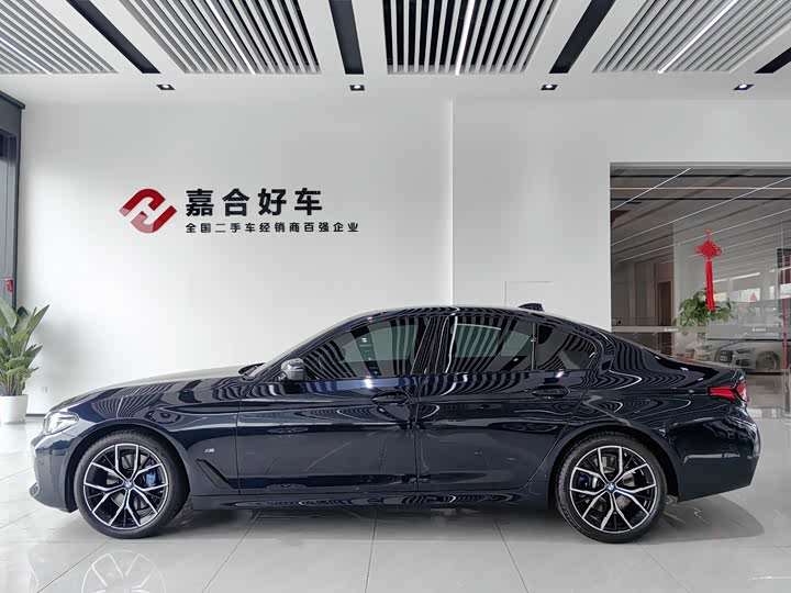 Фото 3 - BMW 5 Series