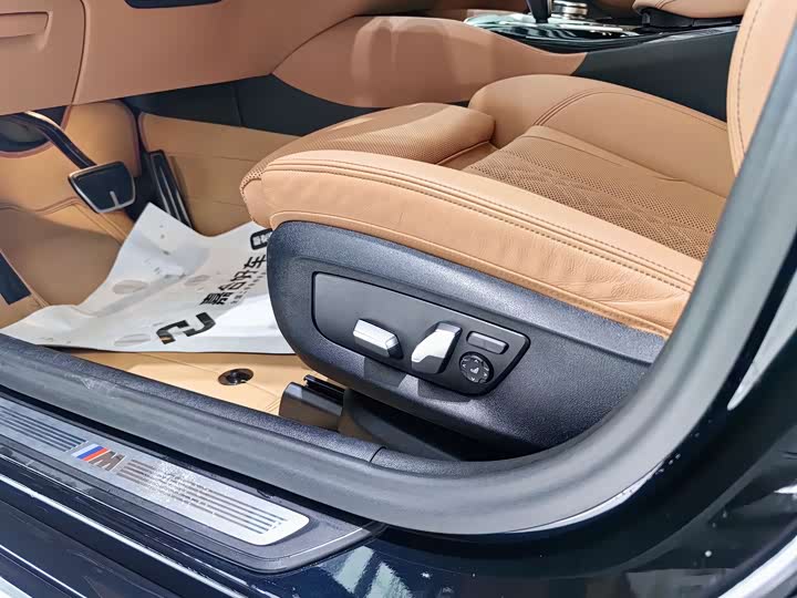 Фото 8 - BMW 5 Series