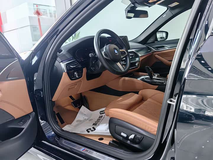 Фото 9 - BMW 5 Series