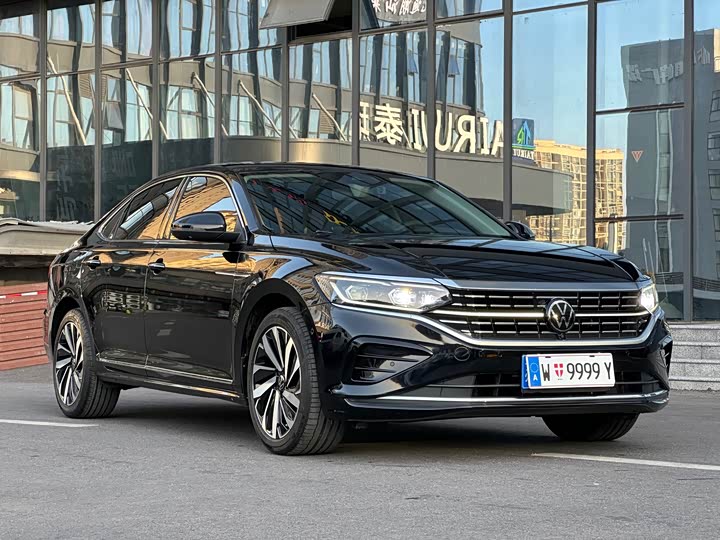 Фото 3 - Volkswagen Passat