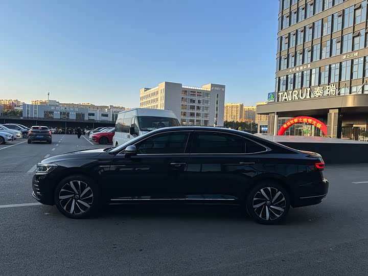 Фото 4 - Volkswagen Passat