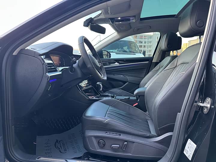 Фото 8 - Volkswagen Passat