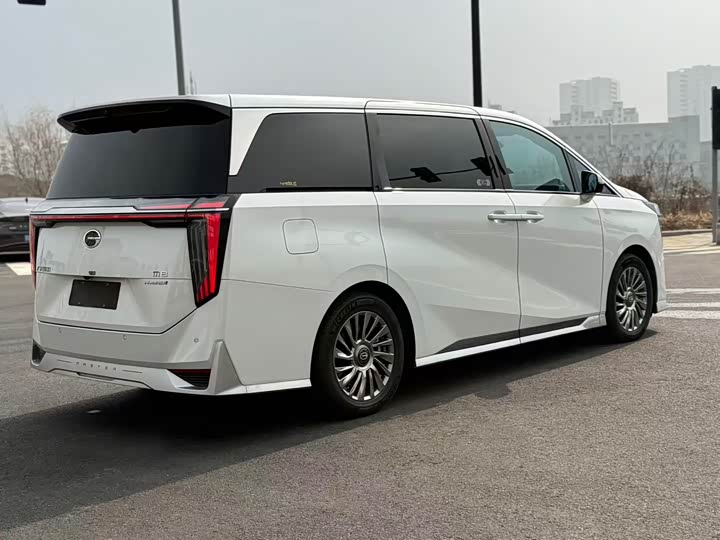 Фото 5 - GAC Trumpchi M8