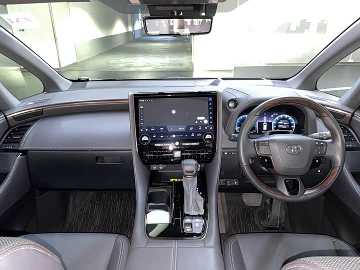Фото 4 - Toyota Alphard