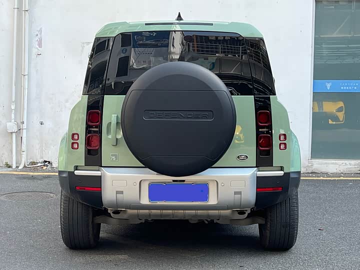 Фото 8 - Land Rover Defender