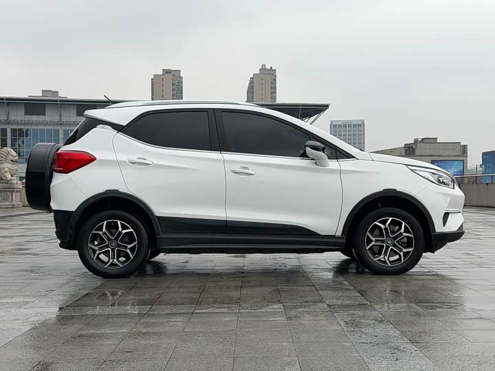 Фото 4 - BYD Yuan Pro