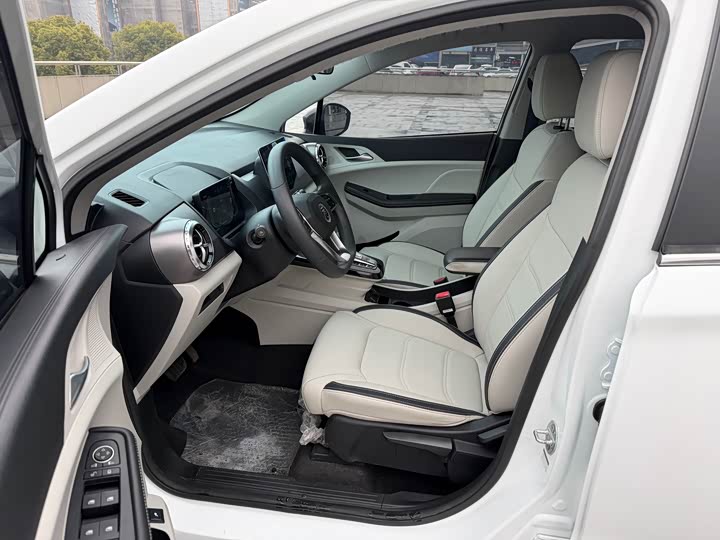 Фото 9 - BYD Yuan Pro