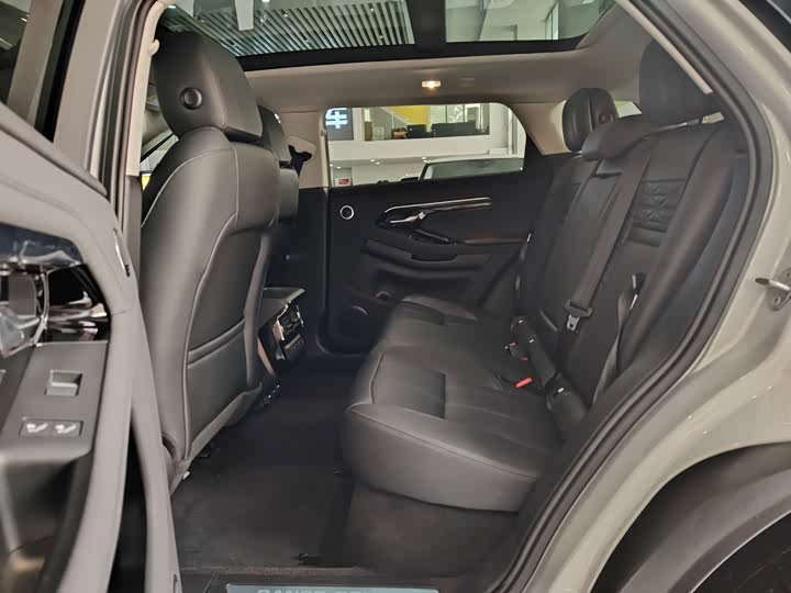 Фото 9 - Land Rover Range Rover Evoque L