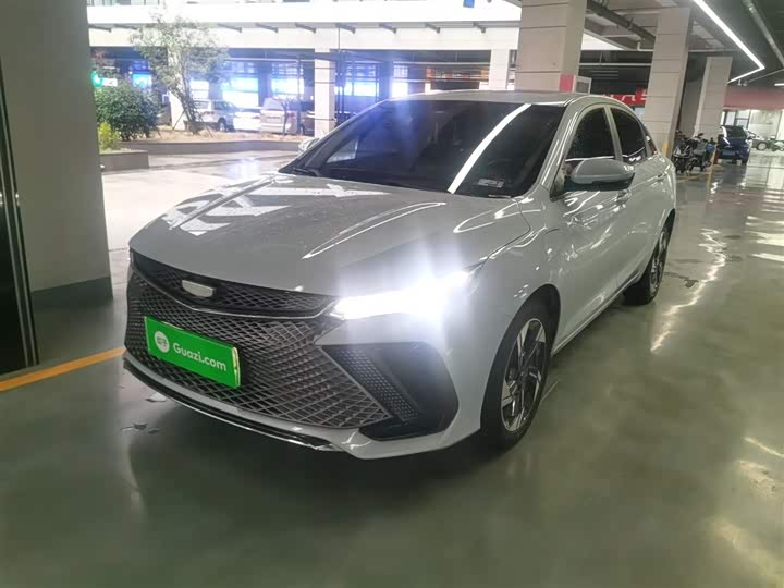 Фото 1 - Geely Emgrand L Hi·P Hybrid